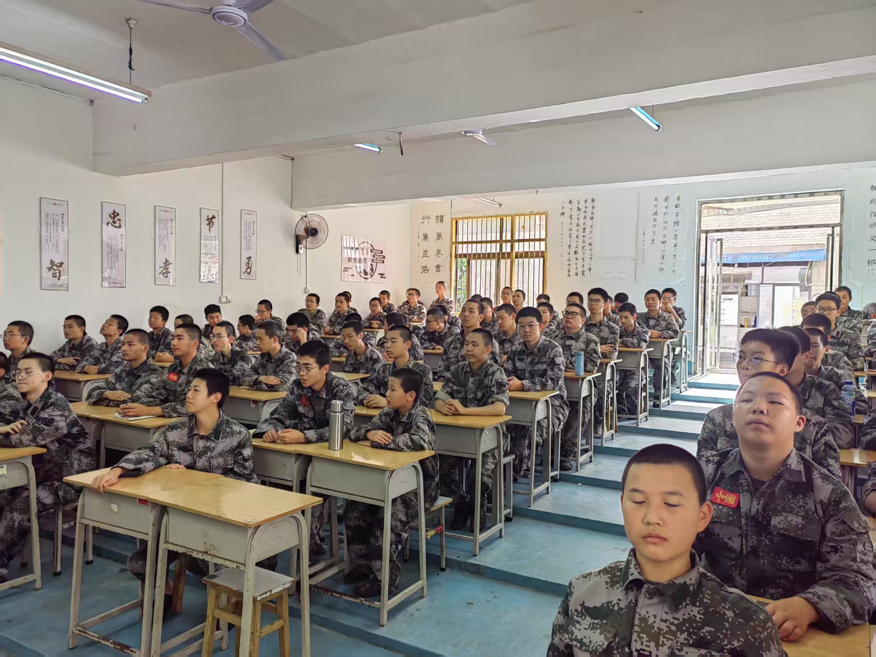盘点重庆本地十大顶尖的青少年叛逆离家出走教育学校排名