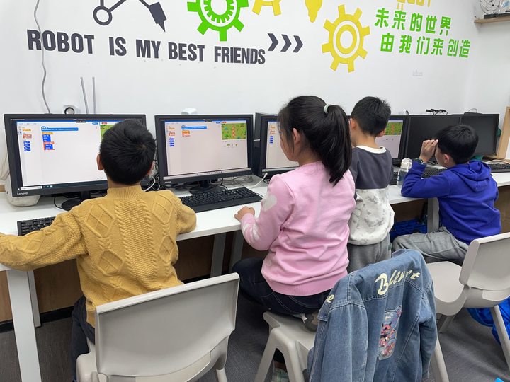 盘点郑州中原区口碑前十的儿童机器人课程培训机构名单榜首公布