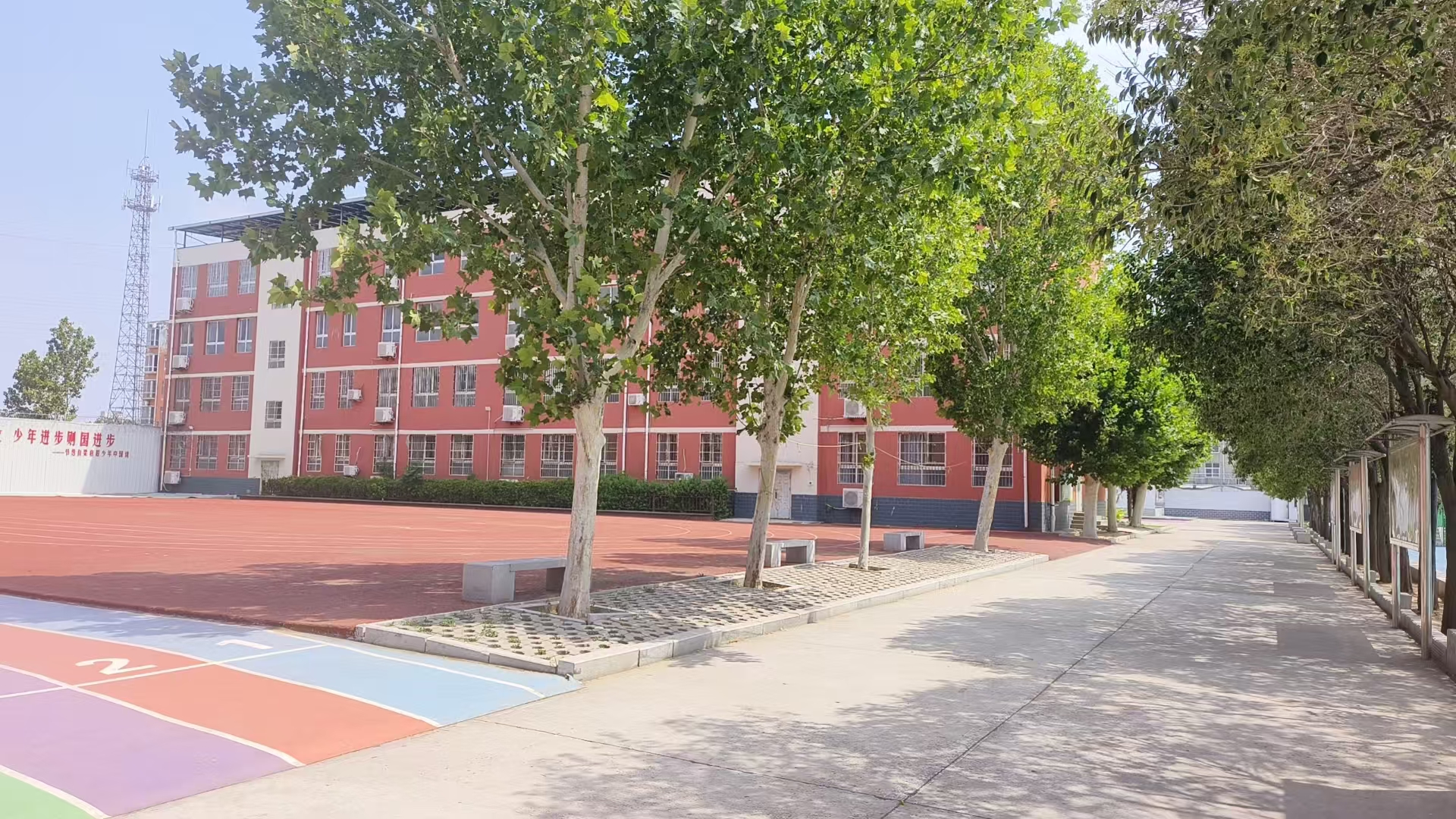 速览河南洛阳十大全封闭青少...